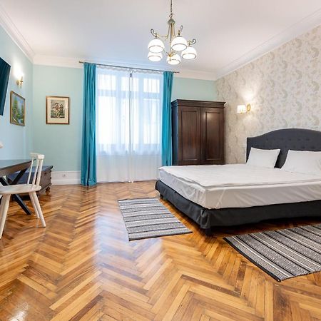 Old City Apartment Gran Varadino Esterno foto