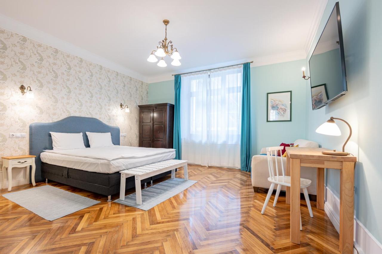 Old City Apartment Gran Varadino Esterno foto